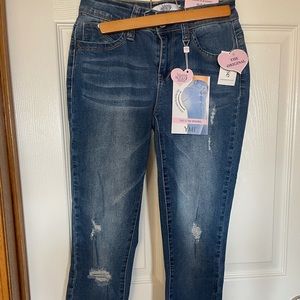 Mid rise ankle stretchy jean